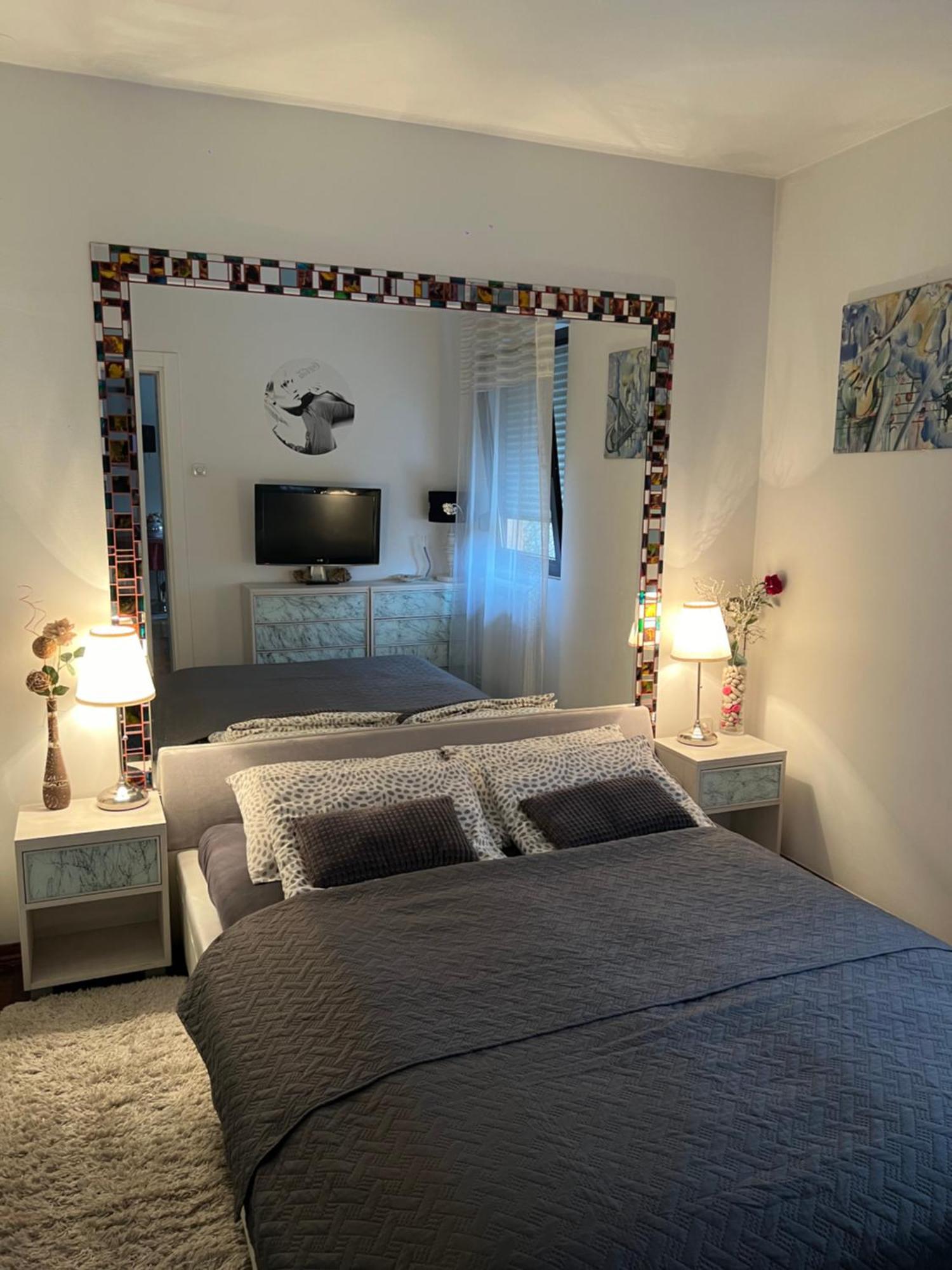 Apartment Sweet Dreams-Close To Zoo,Dinamo Stadium And The City Center Zagreb Ngoại thất bức ảnh